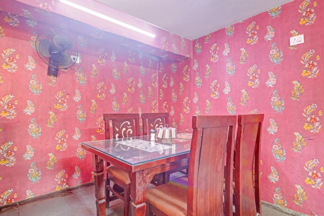 Hotel Oyo Flagship 81051 Sri Sai Manikanta à Haïdarabad Extérieur photo