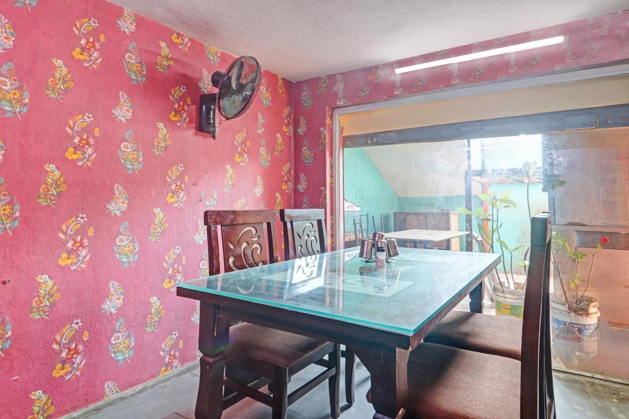 Hotel Oyo Flagship 81051 Sri Sai Manikanta à Haïdarabad Extérieur photo